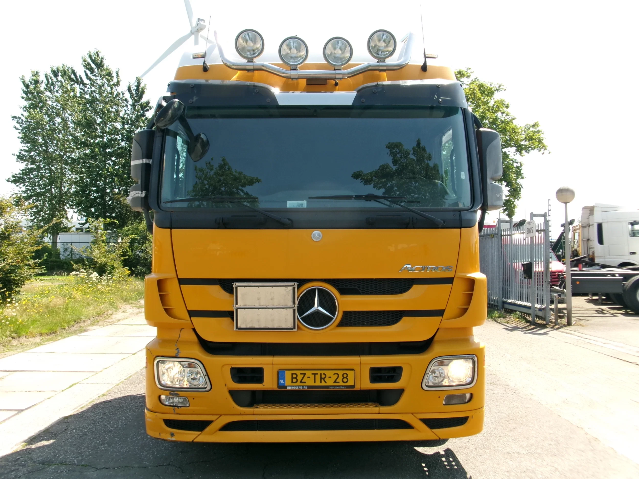 Mercedes-Benz Actros 2012 - 2541 NL TRUCK ADR VACUUM obrázek 2