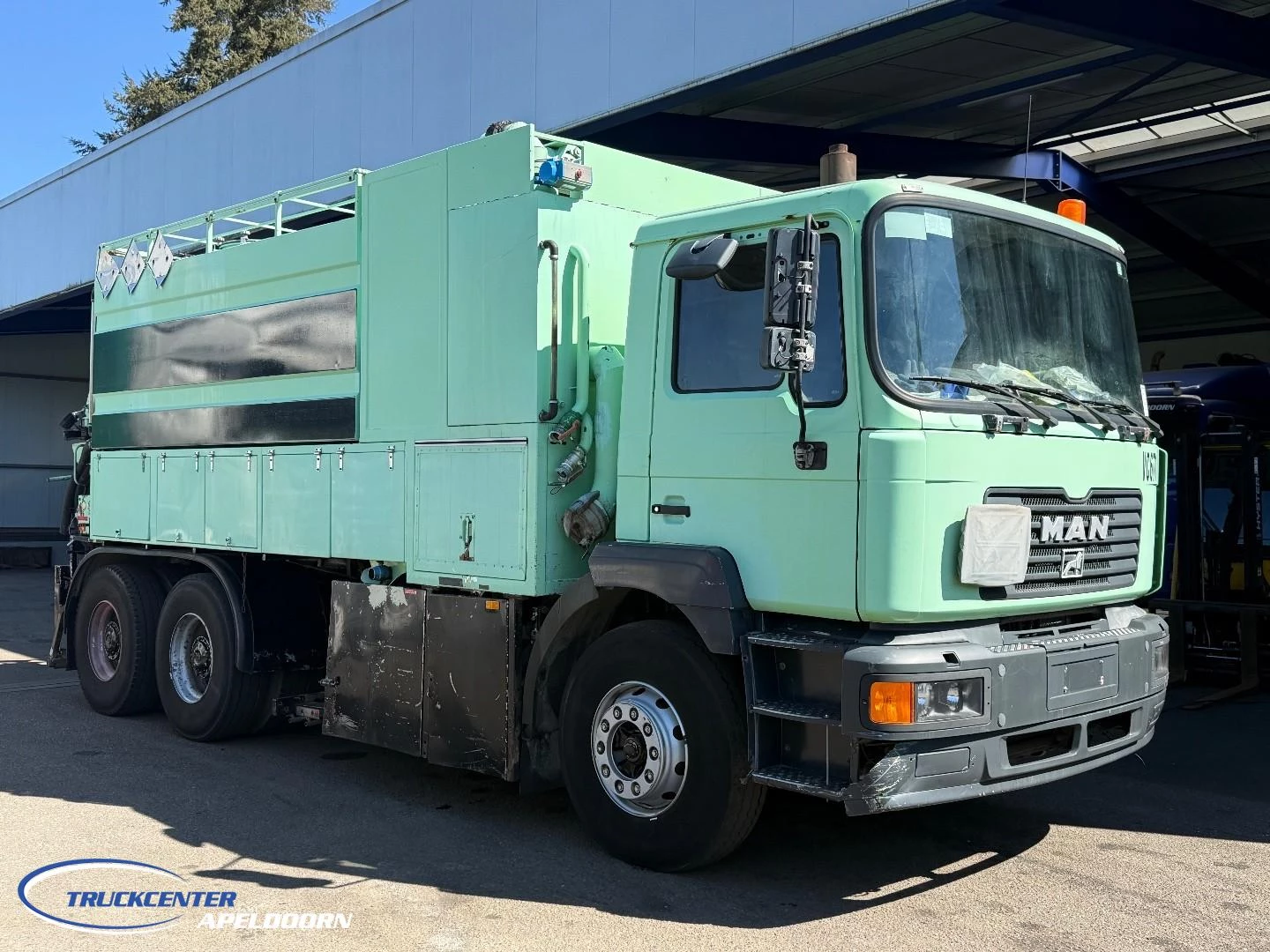 MAN 33.364 2000 obrázek 1