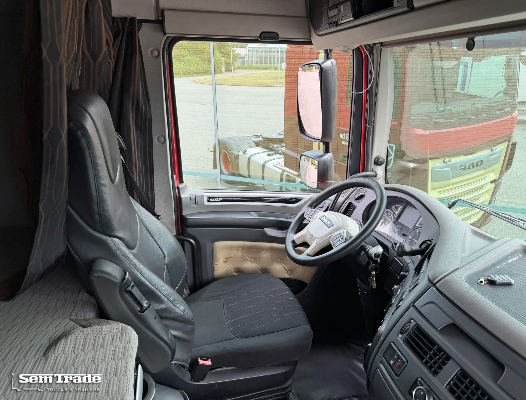 DAF XF 430 2018 - FT MX13 SPACE CAB PARK AIRCO 881.000 KM SMART TACHO 2 TOP CONDITION HOLLAND-TRUCK afbeelding 10