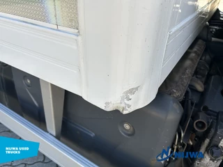 Renault D 210 4x2 Laadklep 2000KG + Trekhaak 2017 - N/A изображение 32