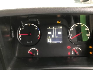 Scania P 2013 - P310 , 6x2 , CNG , Aut. , RHD , Garbage Truck image 14