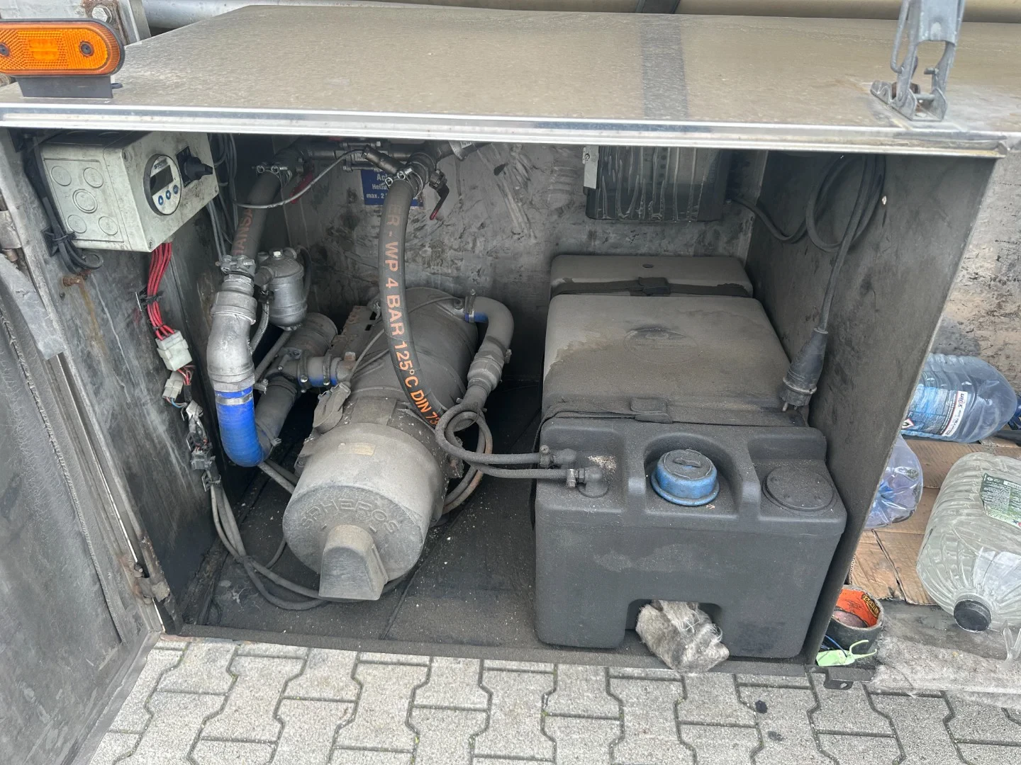 Feldbinder 1999 - LEBENSMITTEL / LEVENSMIDDELEN / FOOD / 33.500L / 3-COMP / PUMPE / LIFTACHSE obrázek 20