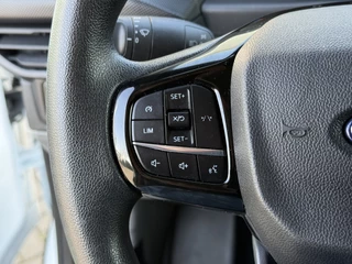 Ford Transit Custom 2024 - 2.0 TDCI 136 PK TREND / L2H1 / 41.992 KM !! / 2.800 KG AHG / CAMERA / CRUISE / 3 ZITS / AIRCO / CARPLAY bild 12
