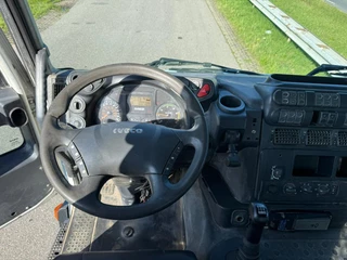 Iveco 330 6x4 2008 - N/A imagem 32