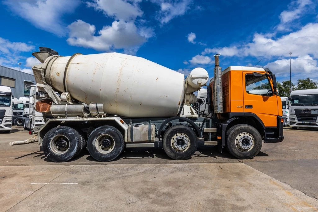 Volvo 2006 - FM 12.440 +MANUAL+ LIEBHERR 9M3 afbeelding 6