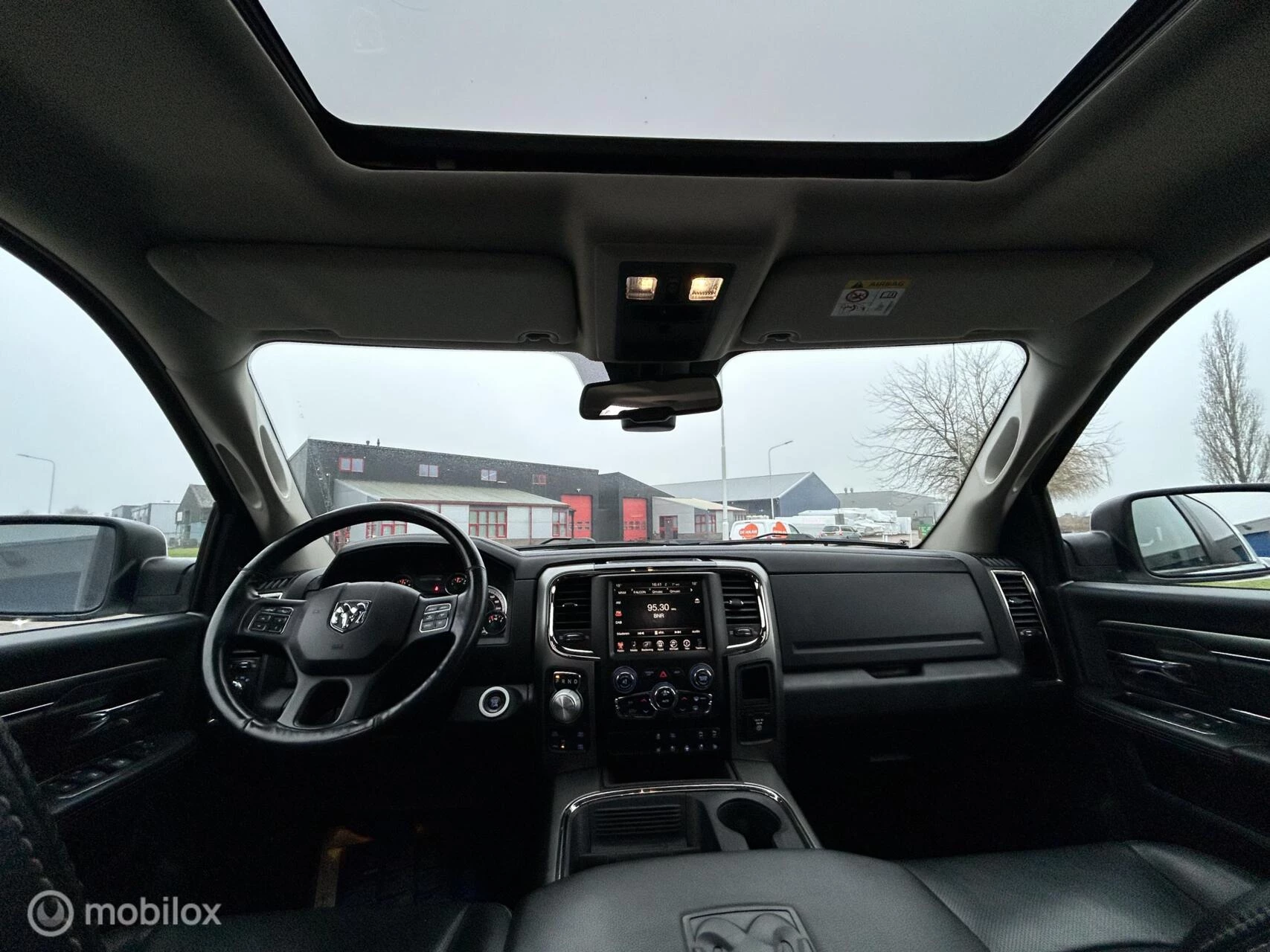Dodge Ram 1500 2016 - Sport 5.7 V8 Crew Cab 6'4 lpg 4x4 Bild 19