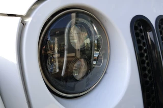 Jeep Wrangler 2010 - 3.8i V6 Aut. Sahara 4 drs JK 4x4 / LED / SOFTTOP zdjecie 4