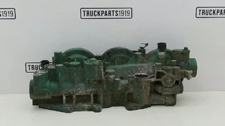 Volvo N/A - Engines & Parts Oliefilterhuis Volvo D11K afbeelding 2