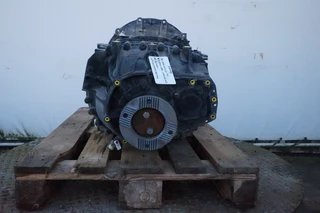 ZF N/A 2015 - 12AS2130DD TGS 81.32004-6396 imagem 4
