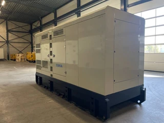 Iveco 2026 - CR13TE6 - 550 kVA Generator - DPX-19797 imagen 3 miniatura