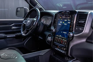 Dodge Ram 1500 2021 - 5.7 V8 402 PK | Luchtvering | Head Up | 360° camera | Adapt.Cruise | LED | PDC | 12 Inch scherm | Leder | Trekhaak obrazek 2