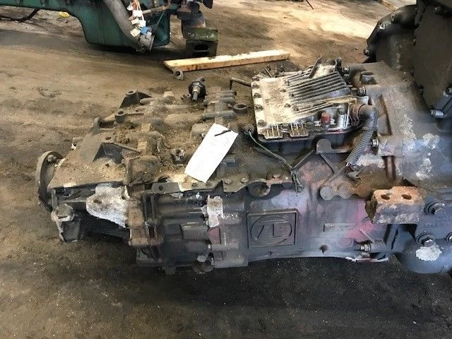 Iveco Stralis 2005 - 8869901 ZF 12AS2301 400 MODULATOR 42536890 Bild 1