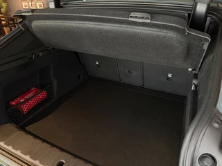 BMW iX2 2024 - eDrive20 67 kWh immagine 11