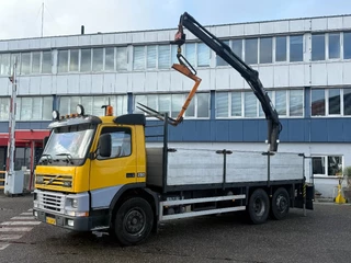 Volvo FM 7.250 2000 - 6X2 + HMF 1463K1 CRANE + PALLETHAAK + ROTATOR te koop