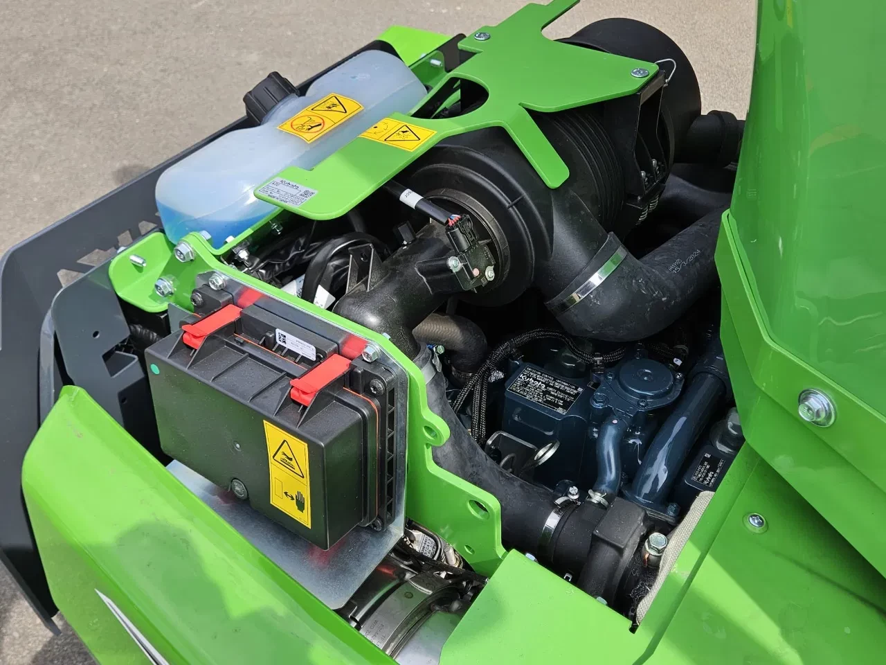 Avant 2025 - 645i Rental mini-shovel afbeelding 27