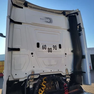 Mercedes-Benz Actros 2020 - 1863 / ENGINE RUNNING / RETARDER / PARK-COOL /HYDRAULICS / ONLY: 268593KM / GIGA-SPACE / MIRRORCAM / AUTOMATIC / EURO-6 / 2020 image 7