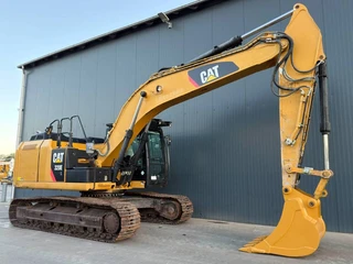 Cat 2012 - 320E L изображение 3 миниатюра