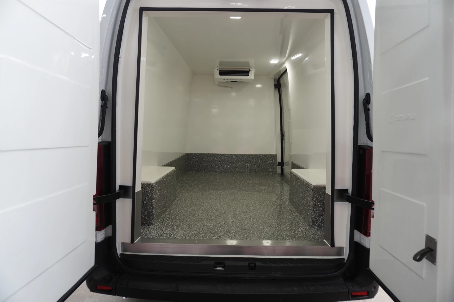 Renault Master 2024 - T35 2.0 dCi 170Pk L3H2 Extra KOELWAGEN Bild 11