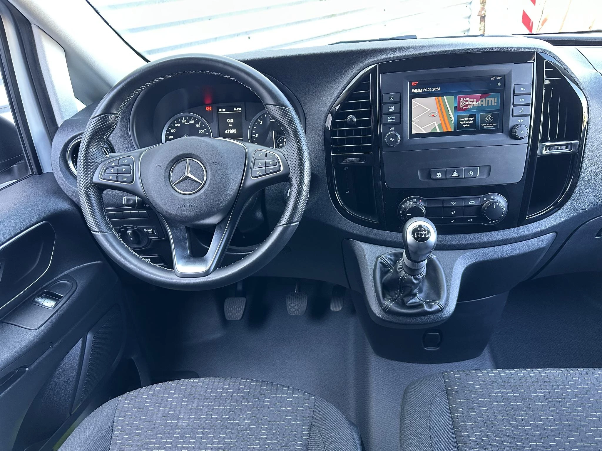 Mercedes-Benz Vito 2023 - 110 CDI L2 Airco Navigatie Parkeersensoren obrázek 4