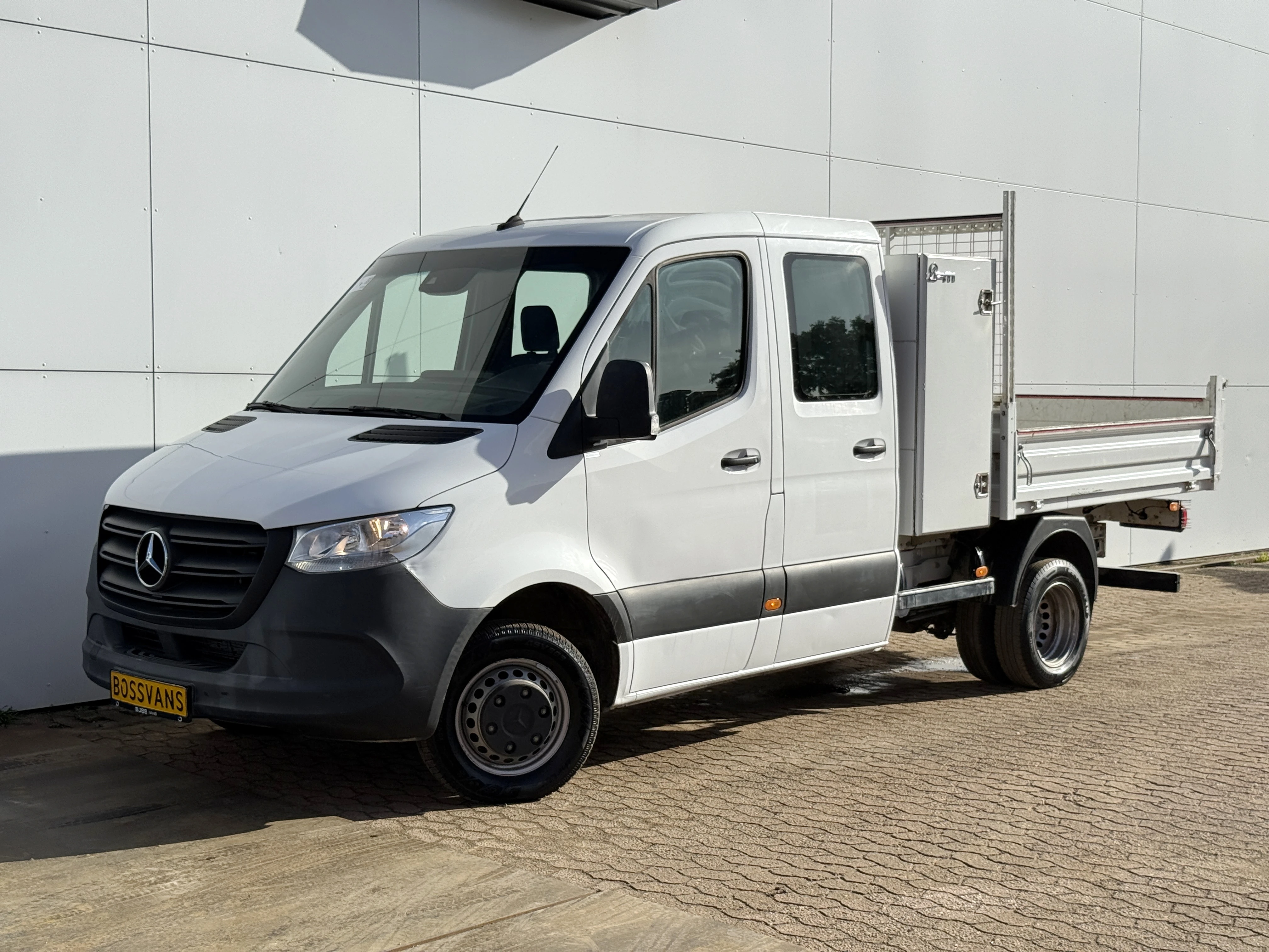 Mercedes-Benz Sprinter 2021 - 514 2.2 CDI Automaat Open Laadbak Dubbele Cabine 7 Stoelen 3.5t Trekhaak Cruise Control MBUX Carplay Pritische Pickup Open Box image 1