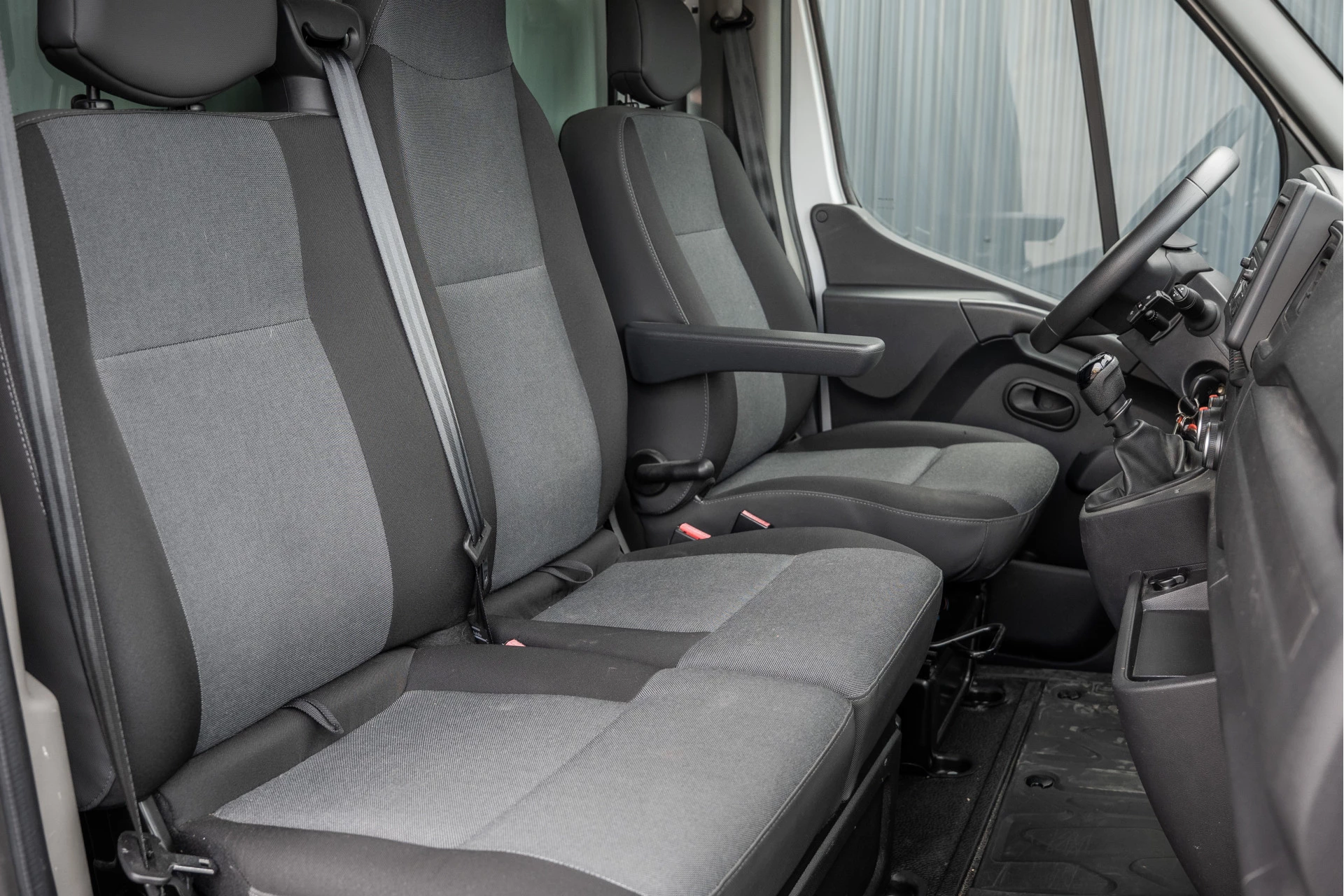 Renault Master 2020 - 15.389 KM! | Bakwagen met Laadklep | 146PK | LED | Airco Bild 12