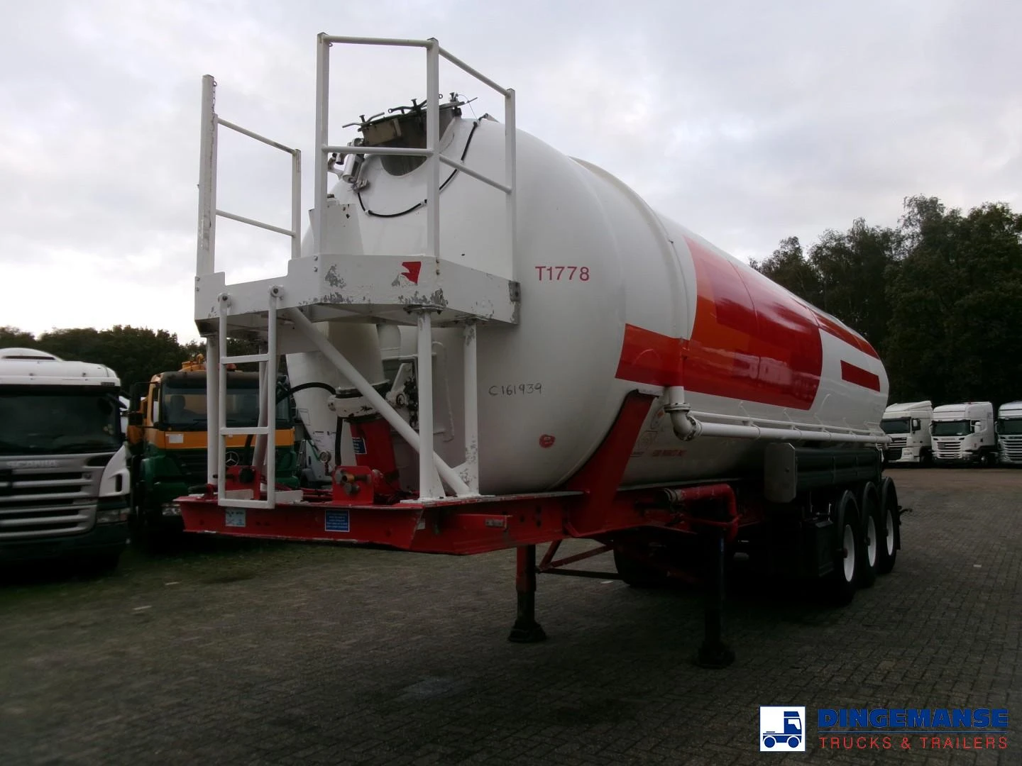 Feldbinder Powder tank alu 41 m3 (tipping) 2003 imagen 1