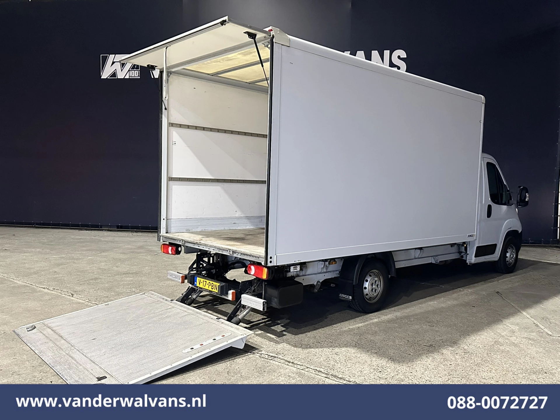 Peugeot Boxer 2022 - 2.2 BlueHDi 141pk Bakwagen 436cm Lang Laadklep Euro6 Airco | Cruisecontrol | 1055kg laadvermogen Bild 3