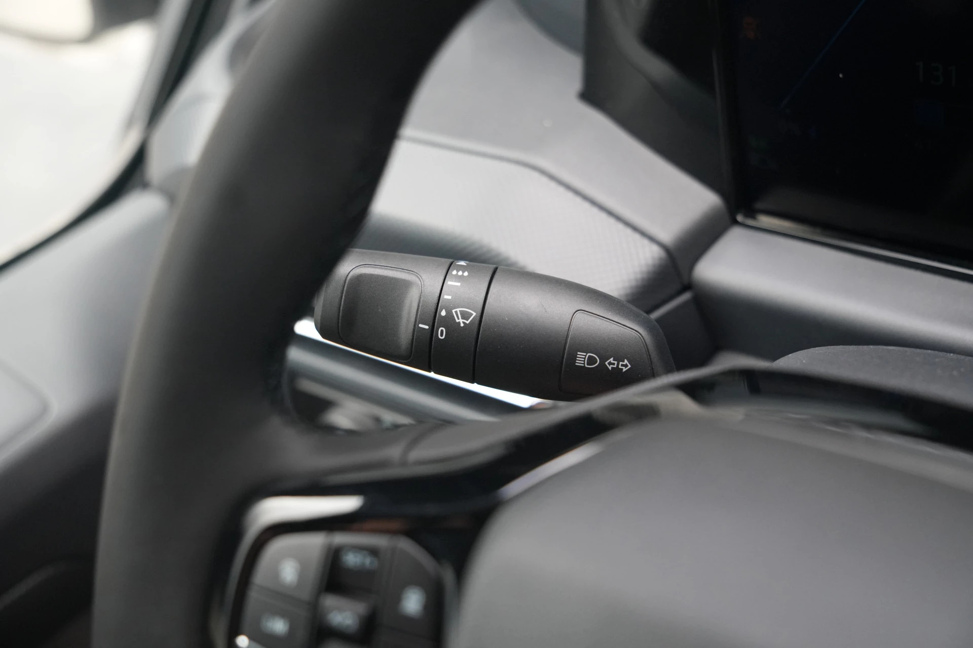 Ford E-Transit Custom 2026 - 340 L2H1 Limited 71 kWh 218pk - Trekhaak - ACC - B&O - Navi - Stoel/Stuurverwarming - 360 Camera - Blindspot - Rijklaar Bild 23