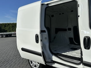 Fiat Doblò 2019 - Cargo 1.3 MJ E6 / L1H1 / UNIEK !! / ** 9.441 KM NAP ** / 1e EIGENAAR / AIRCO / SCHUIFDEUR / NIEUWSTAAT !! obrazek 9