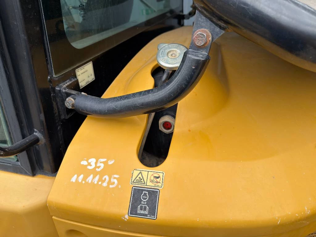 Cat 2014 - 730C zdjęcie 24