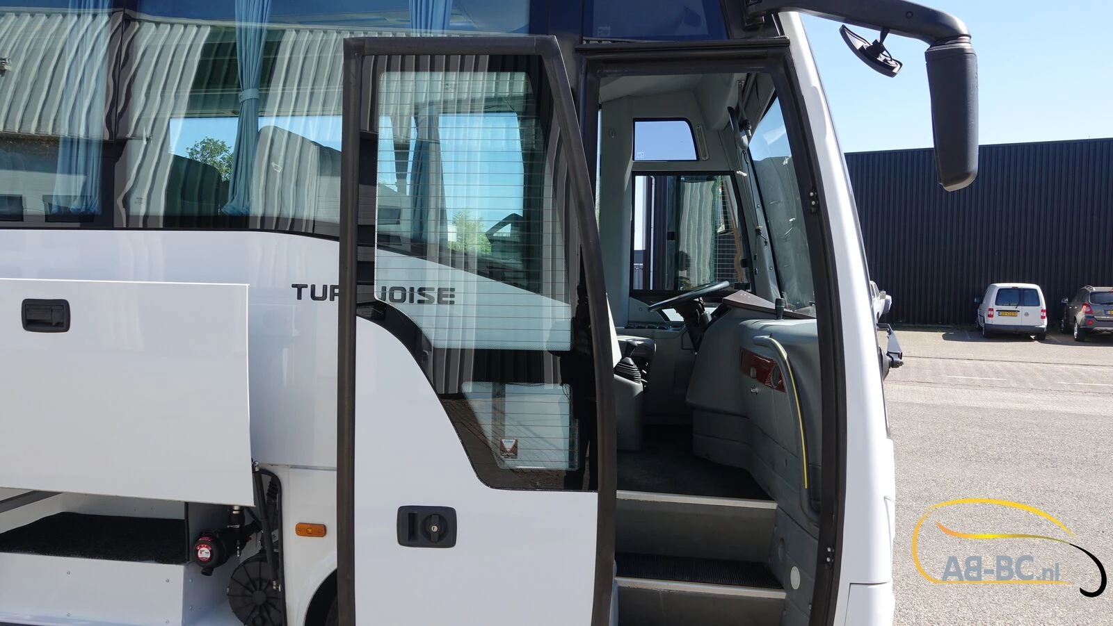 Isuzu Turquoise 30 seats EURO 6 2016 afbeelding 35