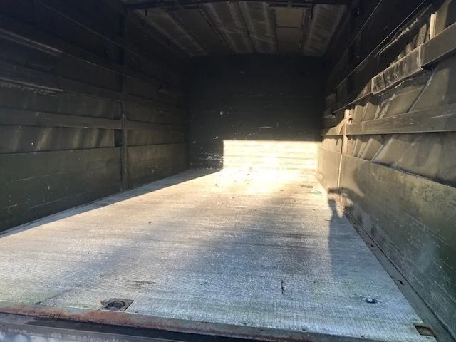 Diverse - LAADBAK 5.70M X 2.43M obrázek 3