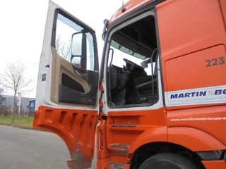 Mercedes-Benz Actros 2015 - 2645 NL TRUCK immagine 10