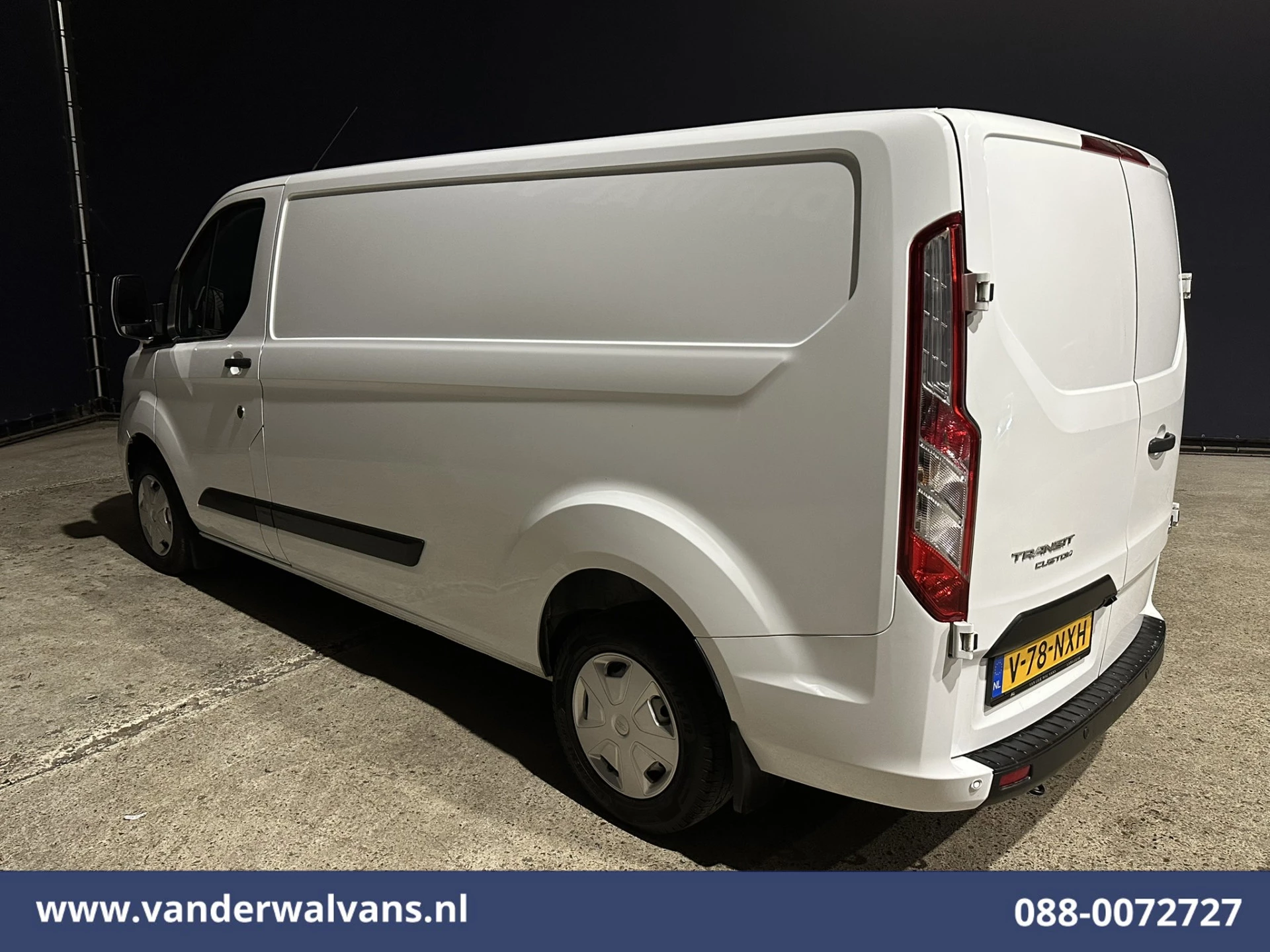 Ford Transit Custom 2023 - 2.0 TDCI L2H1 Euro6 Airco | Camera | Navigatie | LED | Apple Carplay | Cruisecontrol immagine 12
