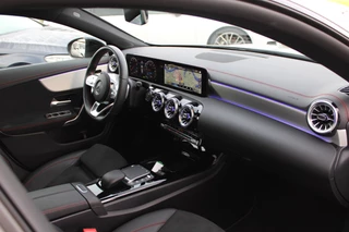 Mercedes-Benz CLA 2022 - Shooting Brake 250e AUT8 AMG Limited NIGHT PAKKET PANORAMADAK CARPLAY SFEER KEY-LESS GO immagine 13