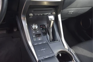 Lexus NX 2018 - 300h AWD | Safety Pack | Trekhaak zdjecie 12