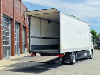 Scania P 2015 - P280 4x2 - Box with sidedoors - Zepro loadlift - Full air - Sleeper cab obrazek 26