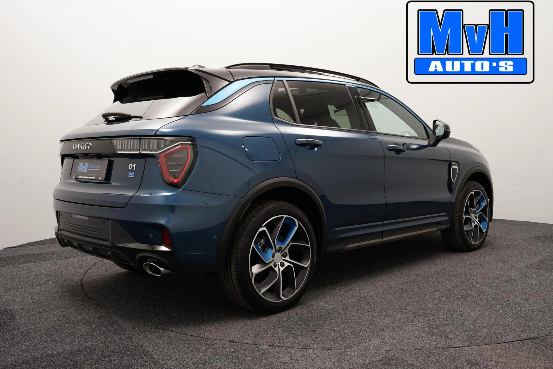 Lynk & Co 01 2023 - 1.5 PHEV|ZWARTE.HEMEL|360ºCAM|PANO|262PK|SOH94% afbeelding 22