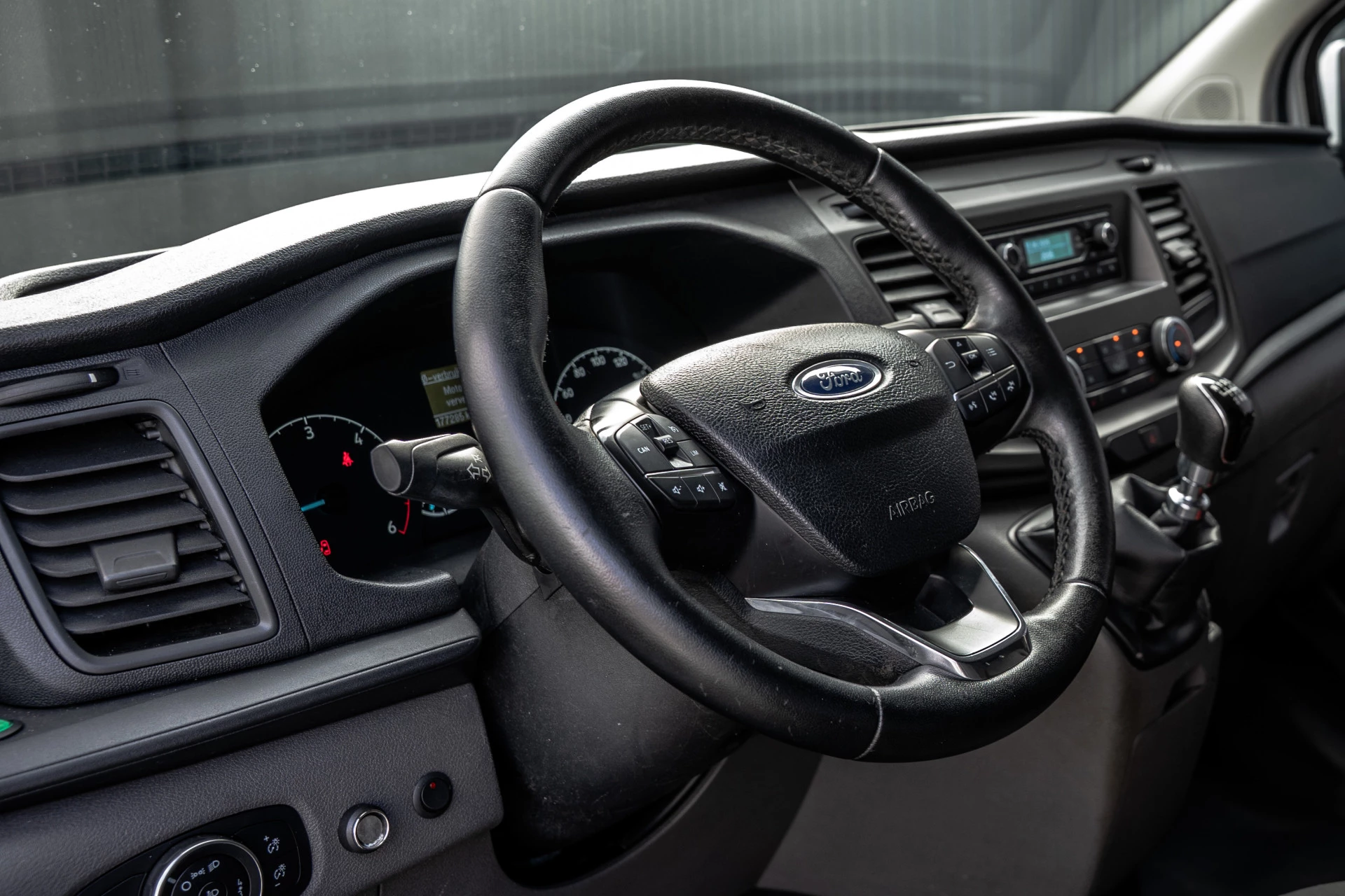 Ford Transit Custom 2020 - 2.0 EcoBlue L2H1 | 130PK | Volledig Ingericht | LED | Cruise | PDC | Airco | Trekhaak zdjęcie 13