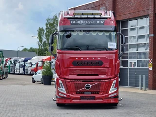Volvo FH 2026 - 13.500 Aero Globetrotter XL 4x2 - New - Full spec - BUFFL interior - Retarder - I parkcool - Full air afbeelding 2 miniatuur