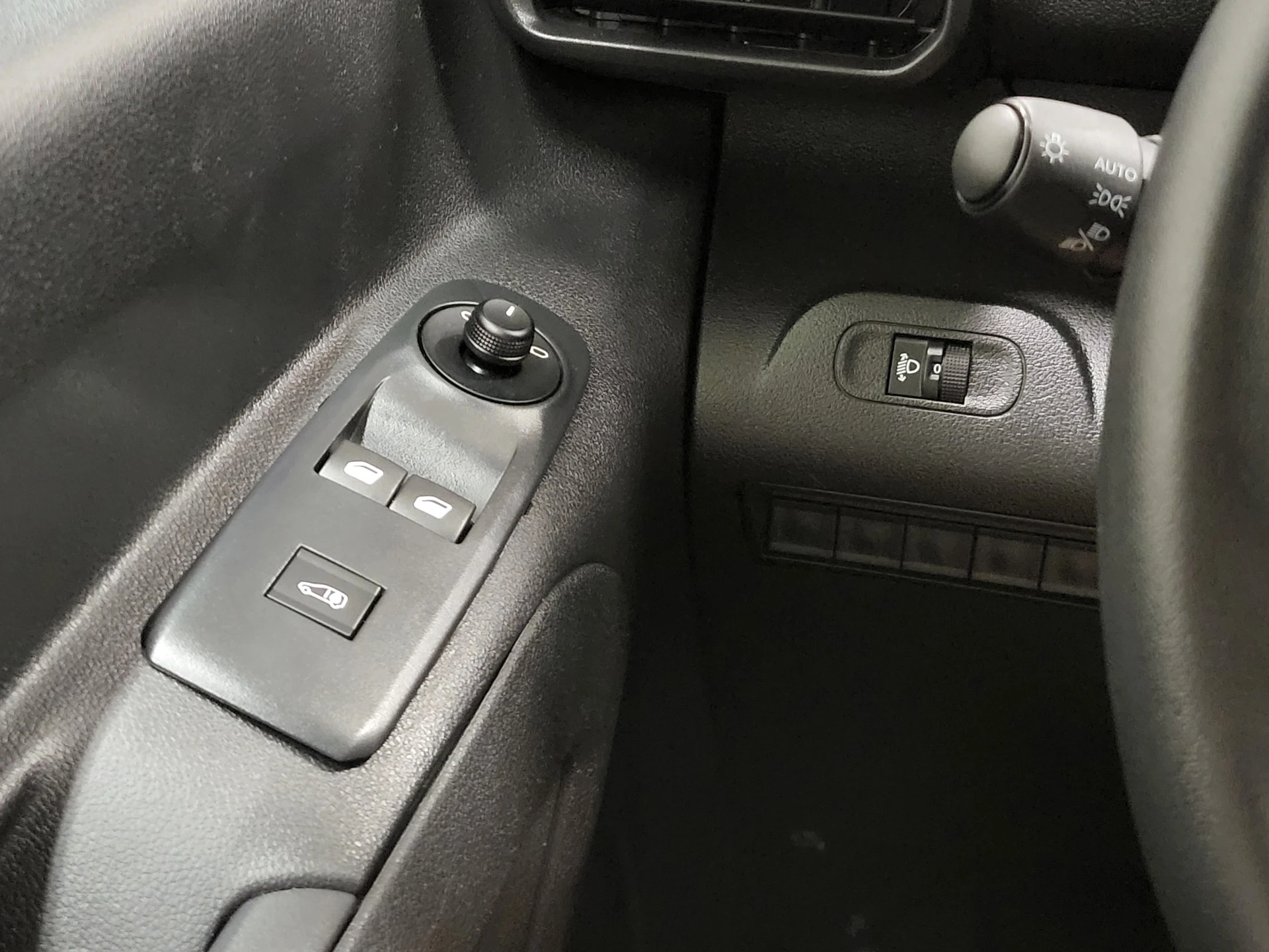 Peugeot Partner 2021 - 1.2PureTech 111pk Benzine! Bild 14