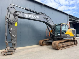 Volvo 2022 - EC300E L te koop