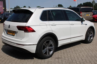 Volkswagen Tiguan 2018 - 2.0 TSI 4Motion Highline R-Line PANORAMADAK VIRTUAL ACC TREKHAAK image 7