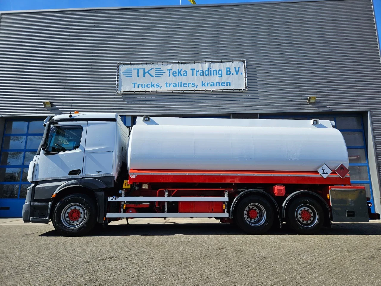 Mercedes-Benz Actros 2012 - 2842 6x2 ADR LAG 22.000 Liter 4 Comp. Apk imagen 4