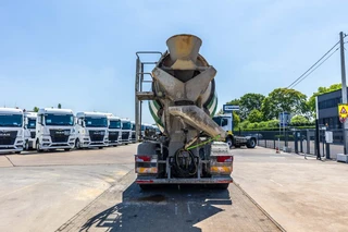 MAN TGS 2014 - 37.360 BB - LIEBHERR 10M3 imagen 4