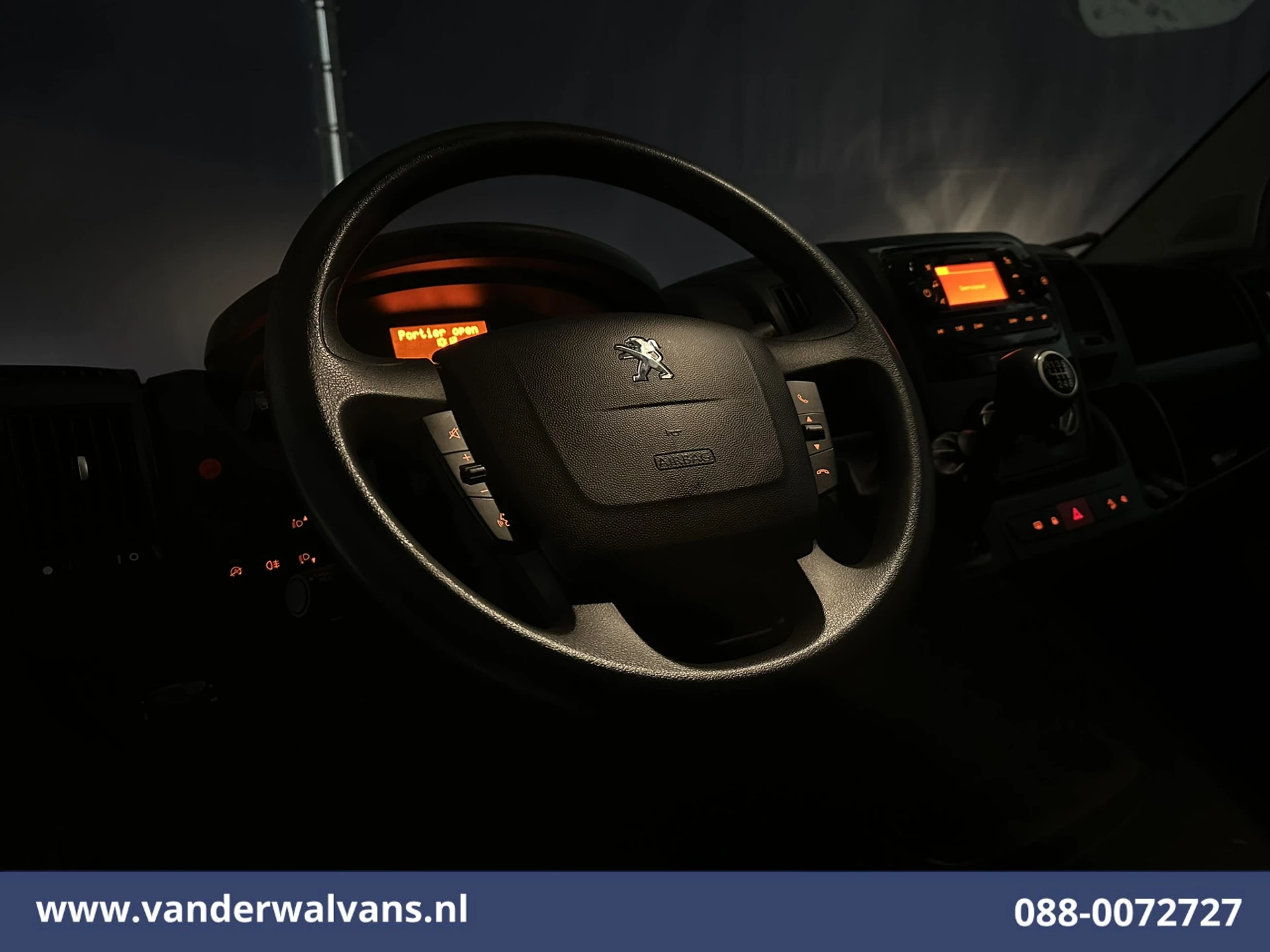 Peugeot Boxer 2024 - 2.2 BlueHDi 165pk Bakwagen 434cm Lang Laadklep Euro6 Airco | Camera | Cruisecontrol Bild 15