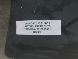 Volvo - 20754284/20754045 R INSTAPKAST VOLVO 210 EURO 6 afbeelding 3 miniatuur