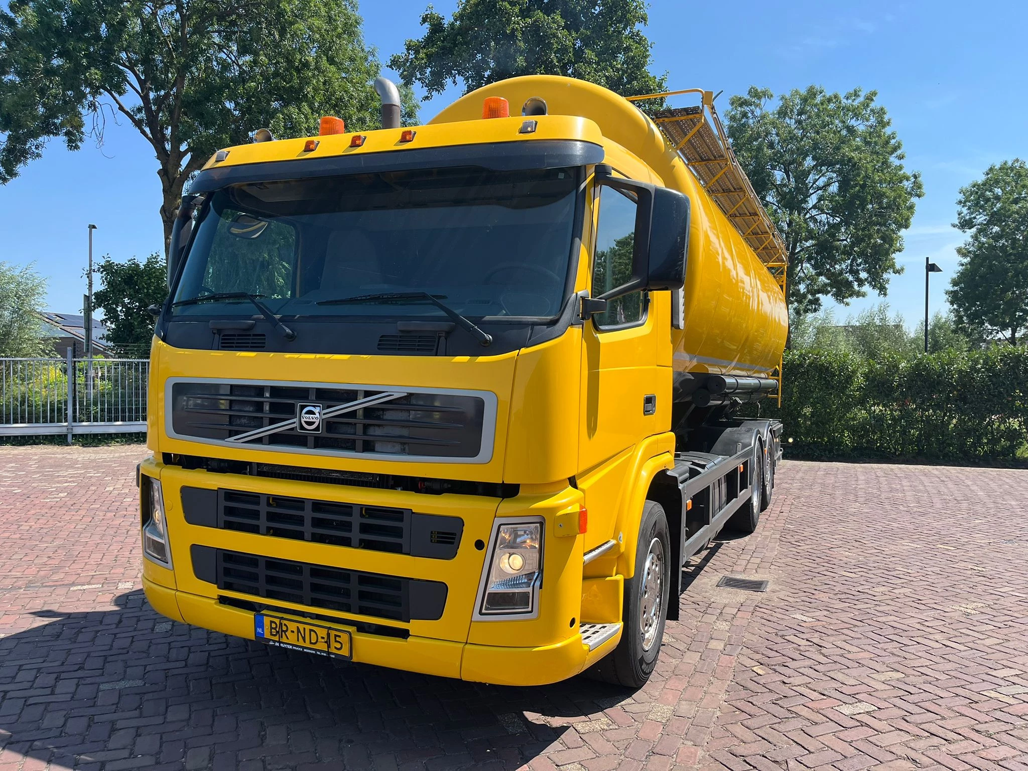 Volvo FM 2005 - 9 6X2R afbeelding 2