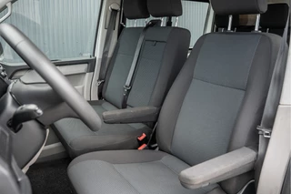 Volkswagen Transporter 2017 - 2.0 TDI 4motion L2H1 | 150 PK | DC 6-Zits | 1e Eigenaar | Cruise | Zijschuifdeur R+L | Airco | Imperiaal | Trekhaak bild 11