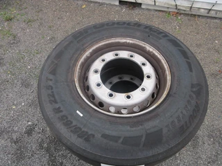 - BFGOODRICN ROUTE 385/65R22.5 BAND MET STAAL WIEL 2025 image 3 thumbnail